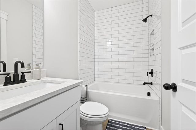 162 Bull Shoals Way, Hoschton, GA 30548