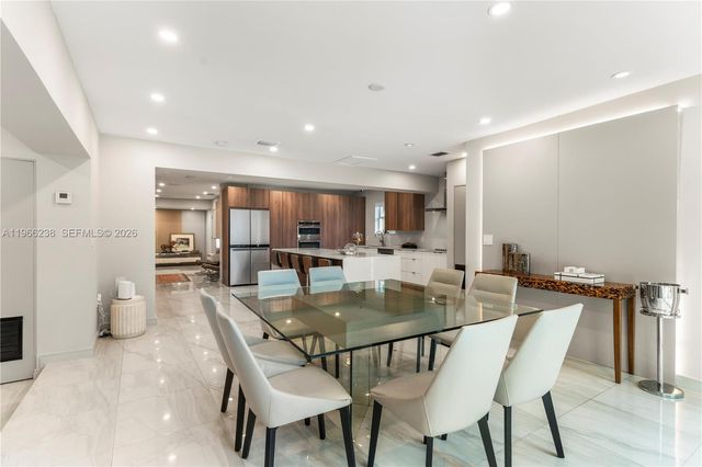 221 NE 44th St, Miami, FL 33137