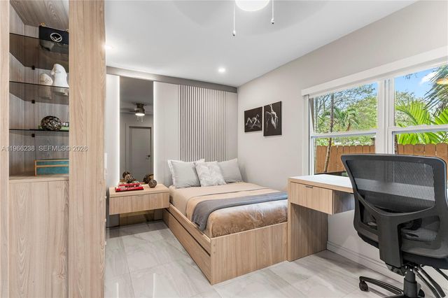 221 NE 44th St, Miami, FL 33137