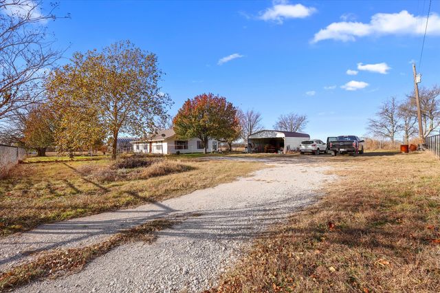 531 Private Road 4721, Rhome, TX 76078