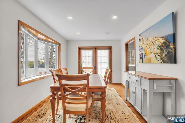 12 Stafford Drive, Wanaque, NJ 07465