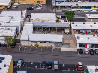 530 Industrial Place, Palm Springs, CA 92264