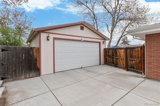 7289 S Lincoln Way, Centennial, CO 80122