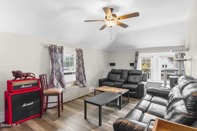 14 Locust Avenue, Troy, NY 12180