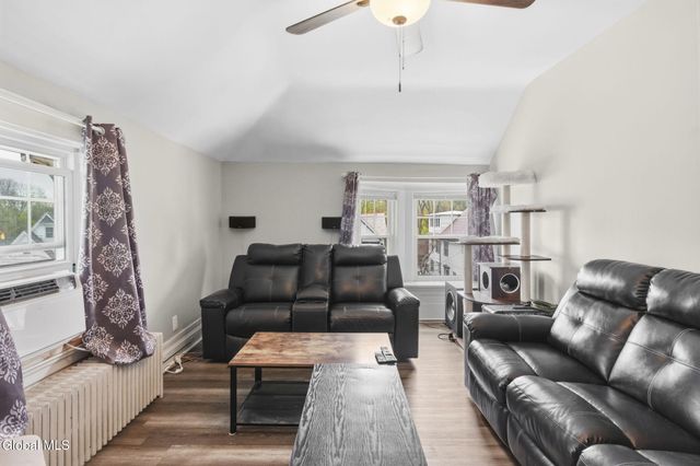 14 Locust Avenue, Troy, NY 12180
