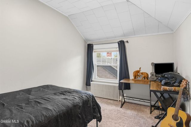 14 Locust Avenue, Troy, NY 12180