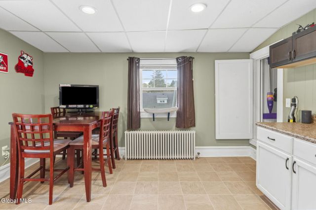 14 Locust Avenue, Troy, NY 12180