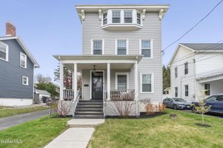 14 Locust Avenue, Troy, NY 12180