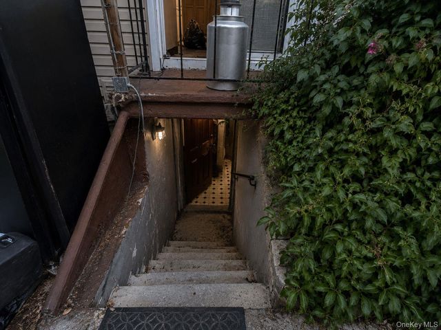 6408 Metropolitan Avenue, Flushing, NY 11379