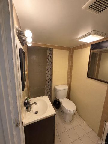 6408 Metropolitan Avenue, Flushing, NY 11379