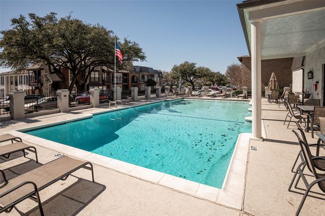 15926 Stillwood Street 2072, Dallas, TX 75248