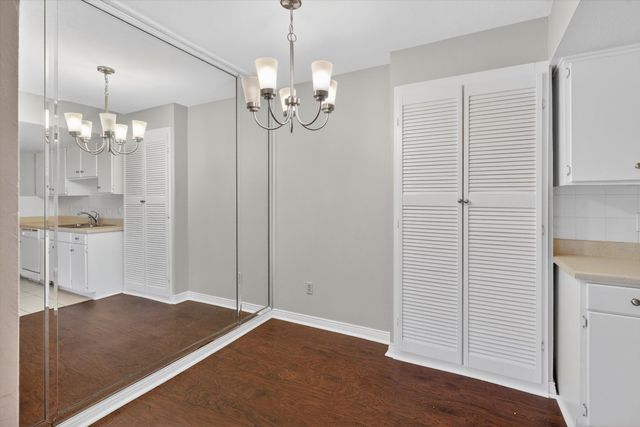 15926 Stillwood Street 2072, Dallas, TX 75248