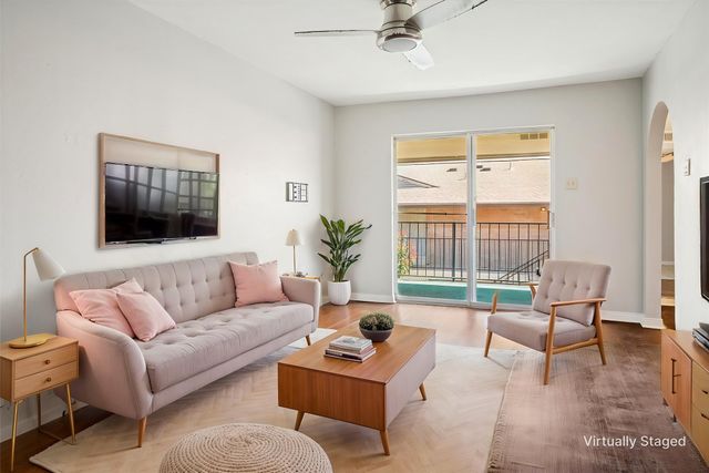 15926 Stillwood Street 2072, Dallas, TX 75248