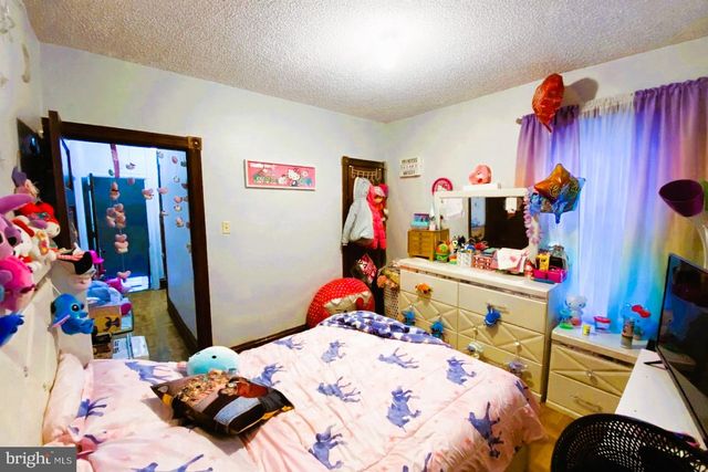 1217 W ALLEN ST, Allentown, PA 18104