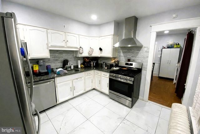 1217 W ALLEN ST, Allentown, PA 18104