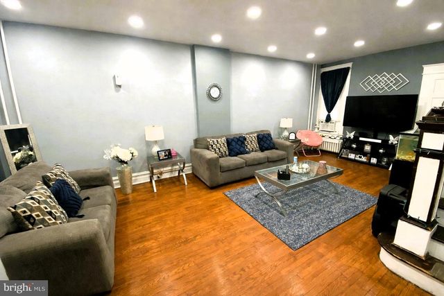 1217 W ALLEN ST, Allentown, PA 18104