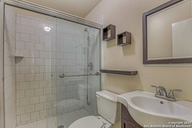 6615 Ivywood, San Antonio, TX 78249