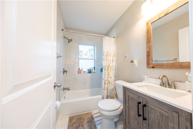 721 Linwood Dr, O'hara, PA 15215