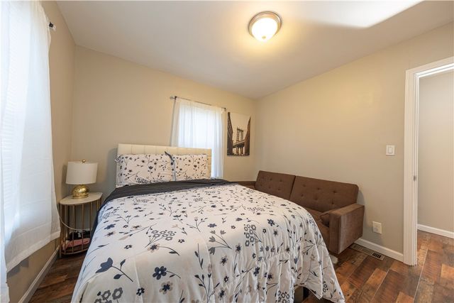 721 Linwood Dr, O'hara, PA 15215