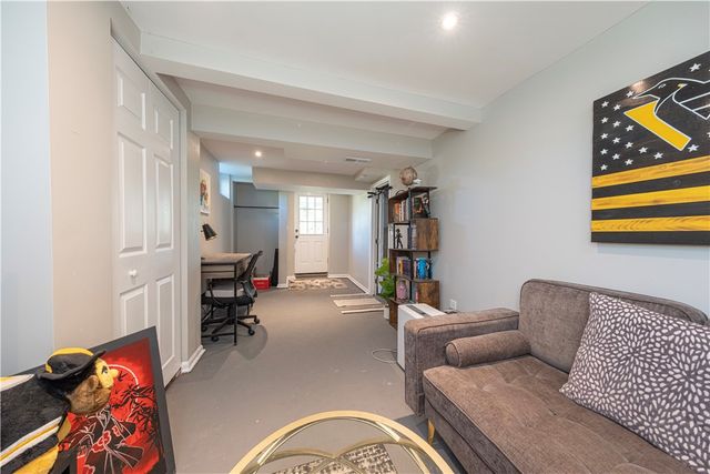 721 Linwood Dr, O'hara, PA 15215