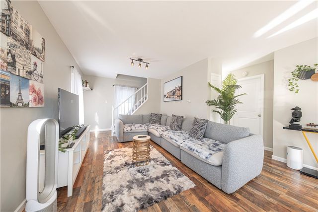 721 Linwood Dr, O'hara, PA 15215