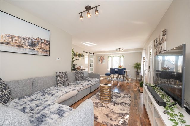 721 Linwood Dr, O'hara, PA 15215