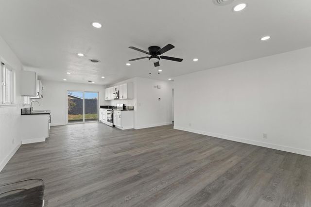 4330 Lever Ave, Olivehurst, CA 95961