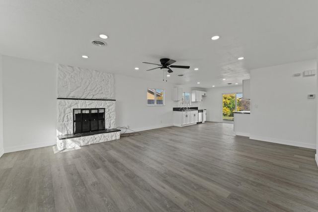 4330 Lever Ave, Olivehurst, CA 95961