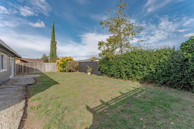 4330 Lever Ave, Olivehurst, CA 95961