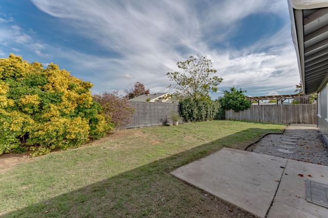 4330 Lever Ave, Olivehurst, CA 95961