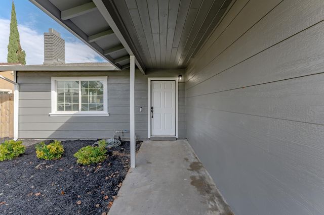 4330 Lever Ave, Olivehurst, CA 95961