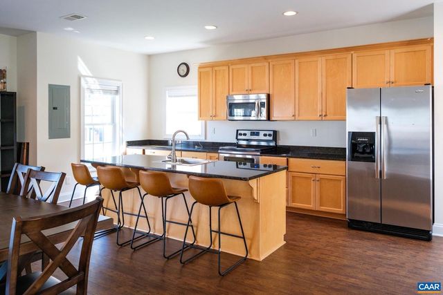 2720 AVINITY LN, Charlottesville, VA 22902