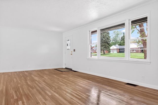 1001 N Park Street 1001 N Park Street, Bellefontaine, OH 43311