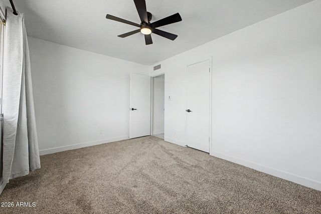 2936 W GLENDALE Avenue, Phoenix, AZ 85051