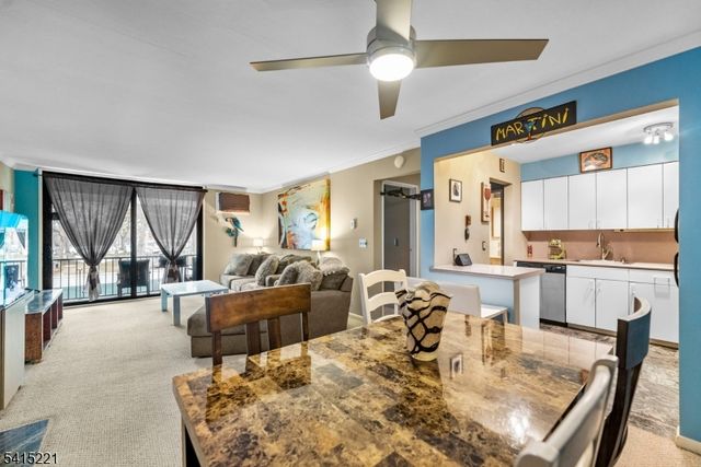 466 Liberty St, Little Ferry Boro, NJ 07643