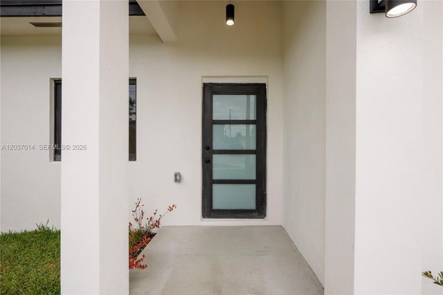 426 SW 9th Avenue, Homestead, FL 33030