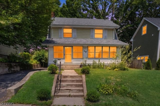 48 Laurel Ave, East Orange City, NJ 07017
