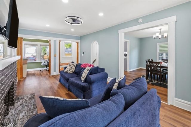 48 Laurel Ave, East Orange City, NJ 07017