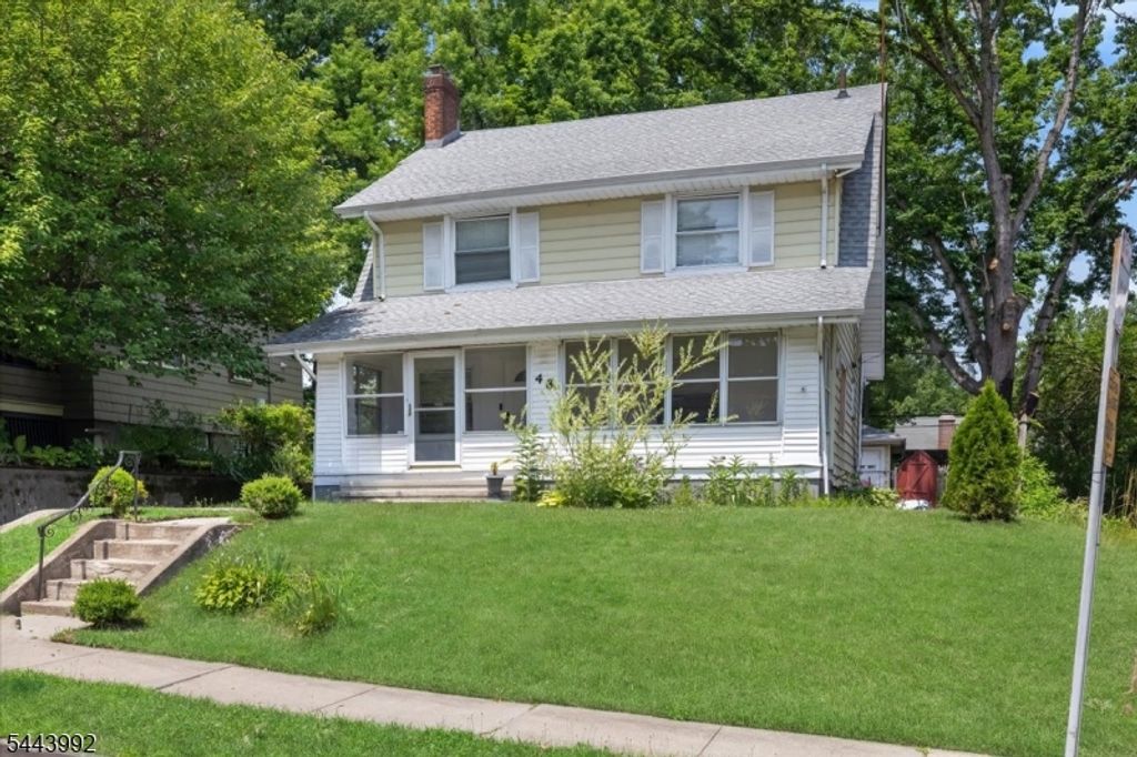 48 Laurel Ave, East Orange City, NJ 07017