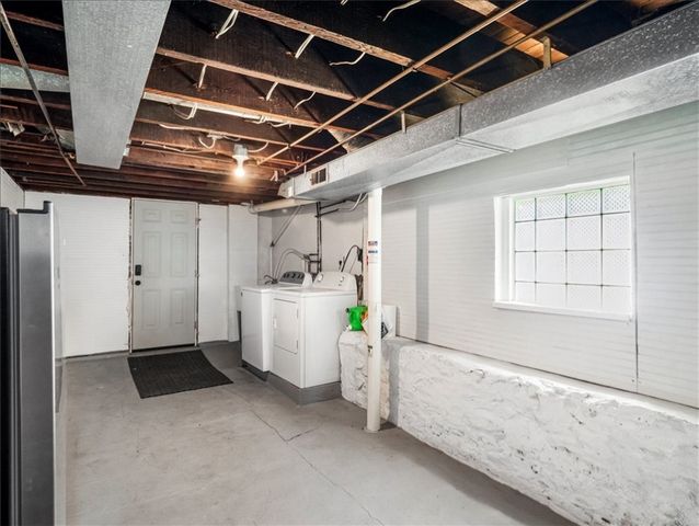 198 Penn Adamsburg Road, Hempfield Twp, PA 15644