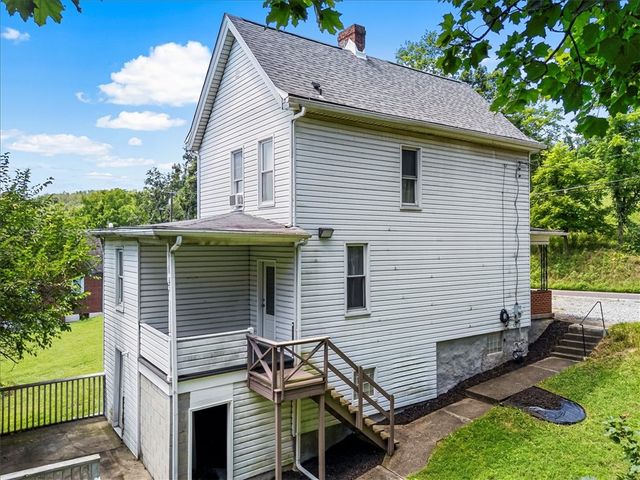 198 Penn Adamsburg Road, Hempfield Twp, PA 15644