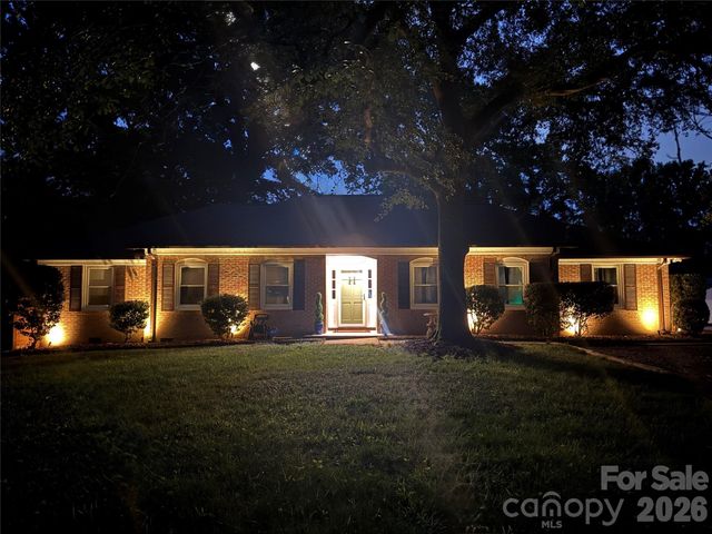 2728 India Hook Road, Rock Hill, SC 29732
