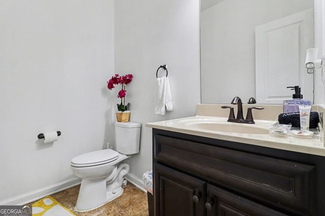 622 Stream Court, Fairburn, GA 30213