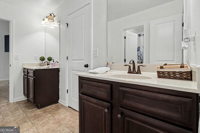 622 Stream Court, Fairburn, GA 30213