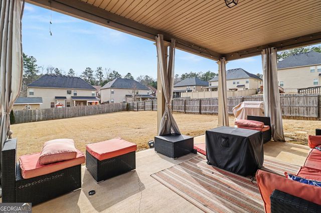 622 Stream Court, Fairburn, GA 30213