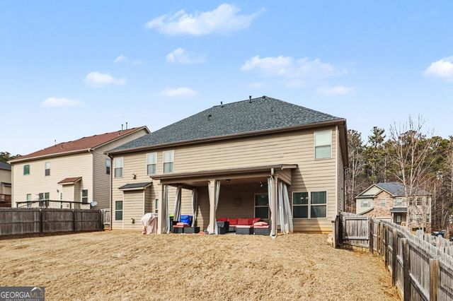 622 Stream Court, Fairburn, GA 30213