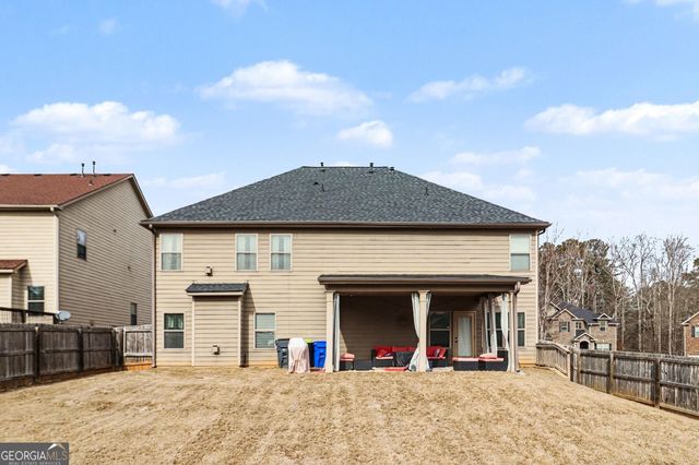 622 Stream Court, Fairburn, GA 30213