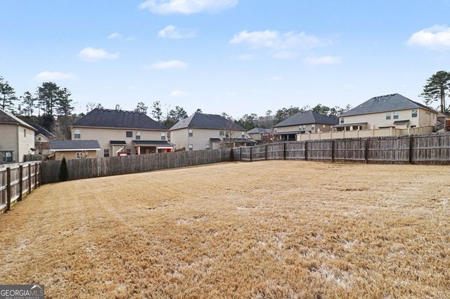 622 Stream Court, Fairburn, GA 30213