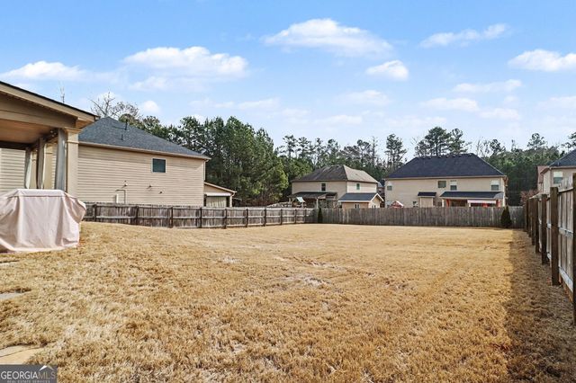 622 Stream Court, Fairburn, GA 30213