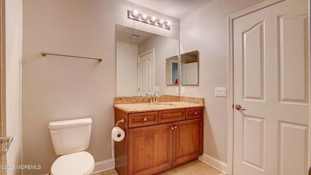 146 Diamond Spring Drive, Monroe, NJ 08831